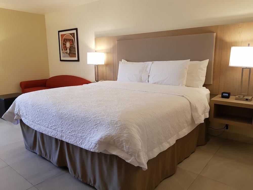 Hampton Inn Monterrey-Airport Apodaca Екстериор снимка