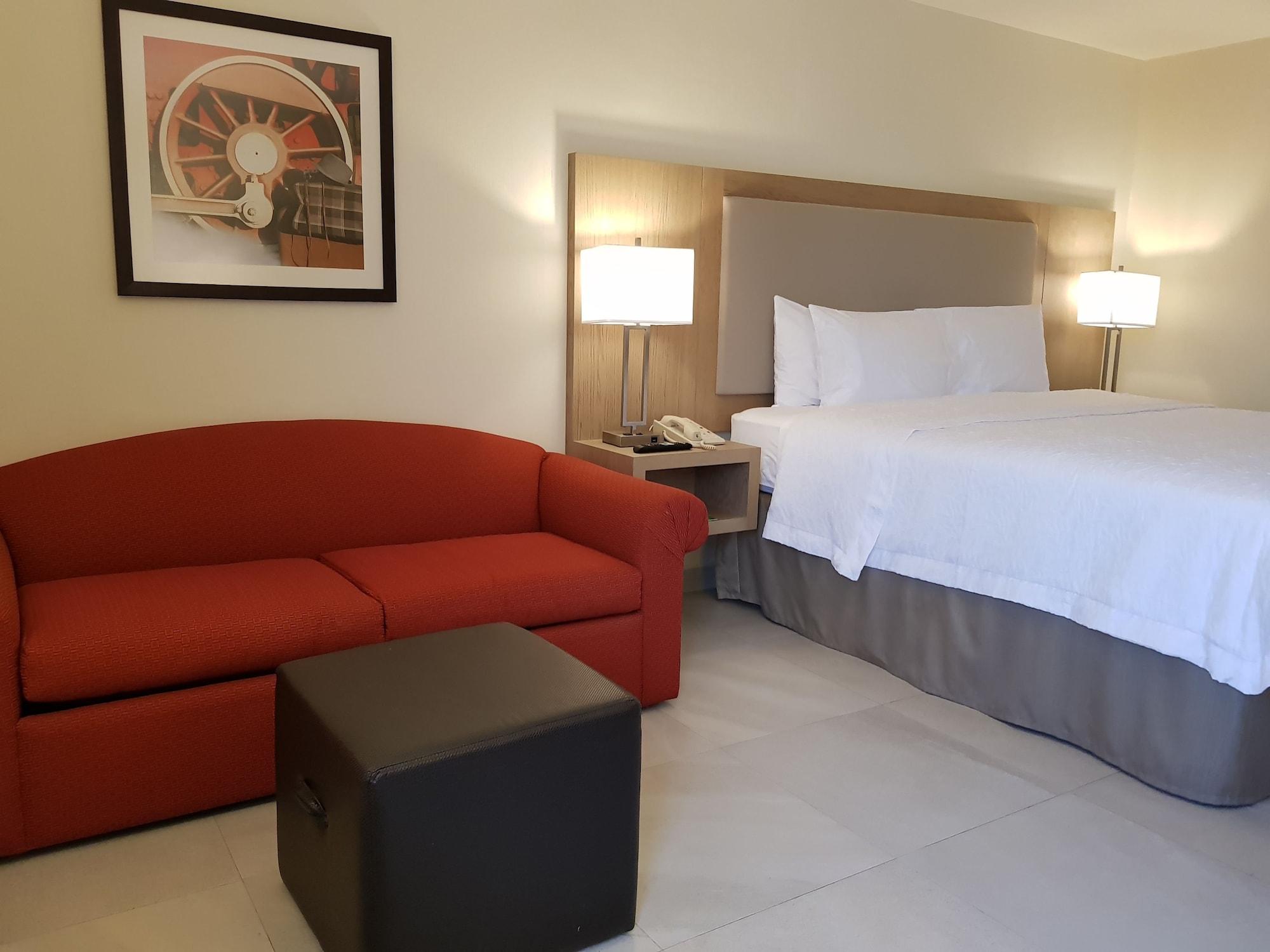 Hampton Inn Monterrey-Airport Apodaca Екстериор снимка