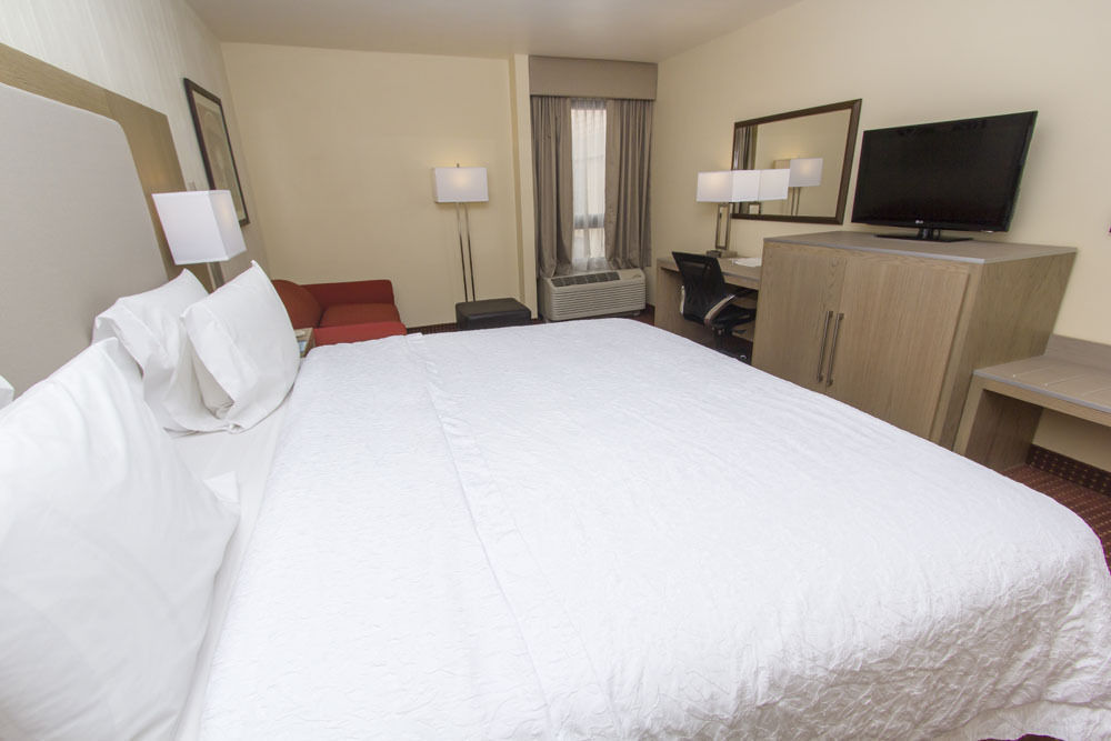 Hampton Inn Monterrey-Airport Apodaca Екстериор снимка