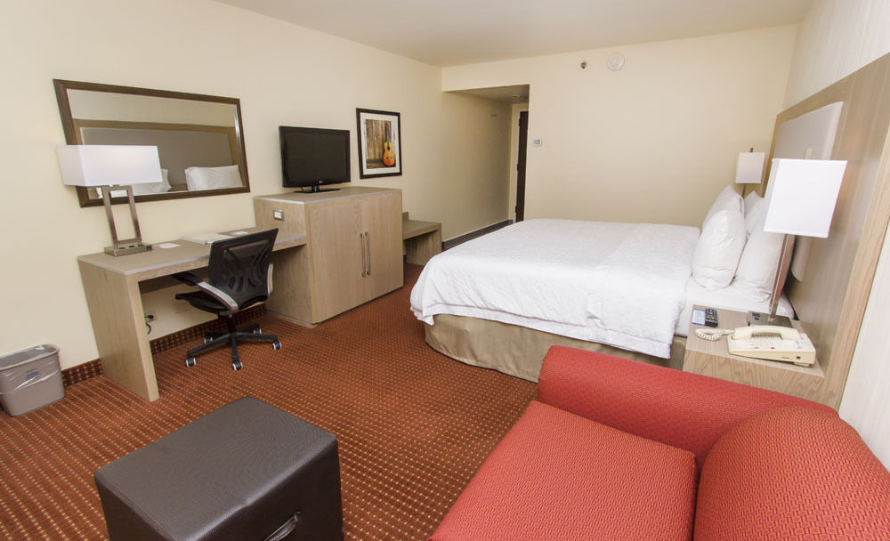 Hampton Inn Monterrey-Airport Apodaca Екстериор снимка